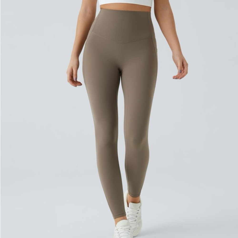 Halara High Waisted Tummy Control Side Pocket Leggings | Size XL | Brown/Tan